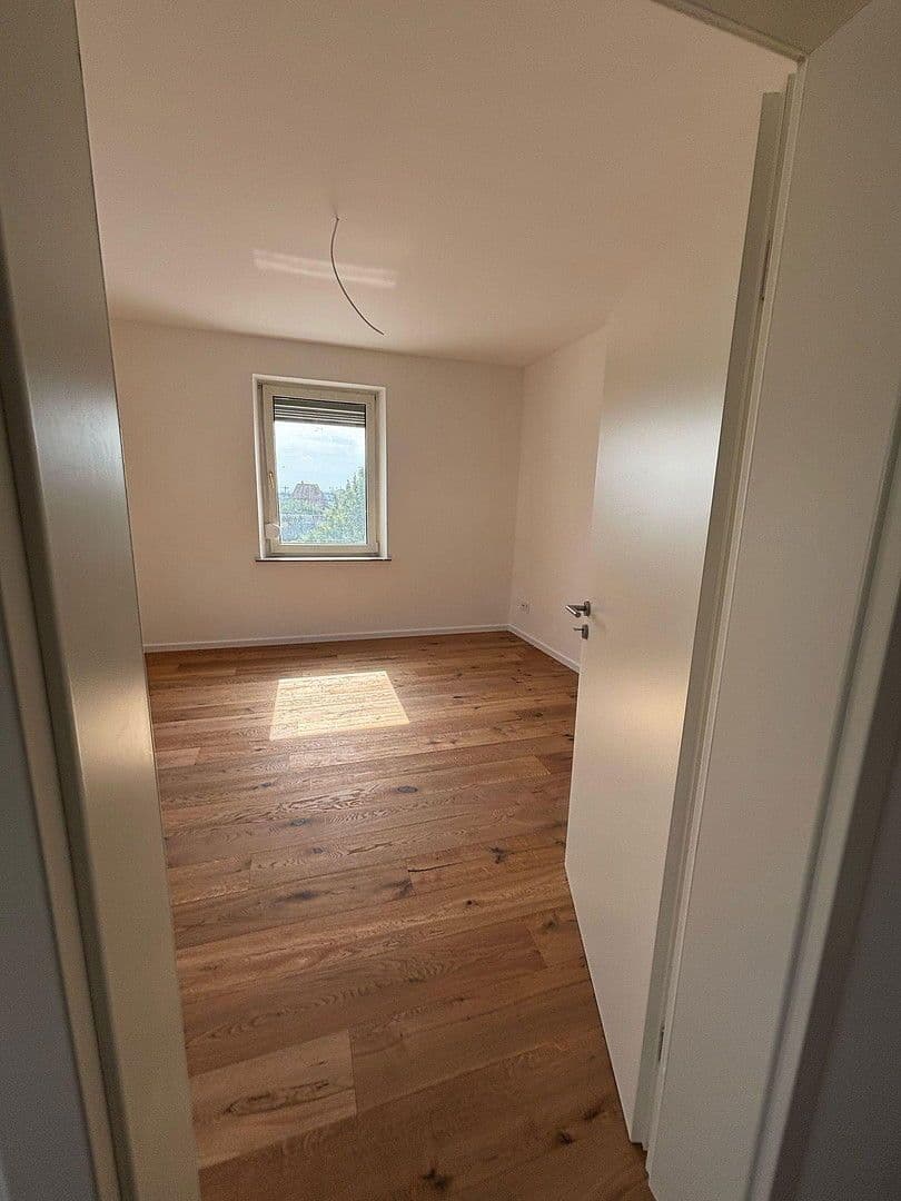 Pronájem bytu 3+1 70 m², Zabergäustr. 97, Stuttgart, Bádensko-Württembersko Pronájem bytu 3+1 70 m², Zabergäustr. 97, Stuttgart, Bádensko-Württembersko