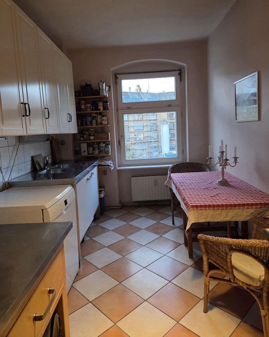 Prodej bytu 3+1 94 m², Berlin, Berlín Prodej bytu 3+1 94 m², Berlin, Berlín