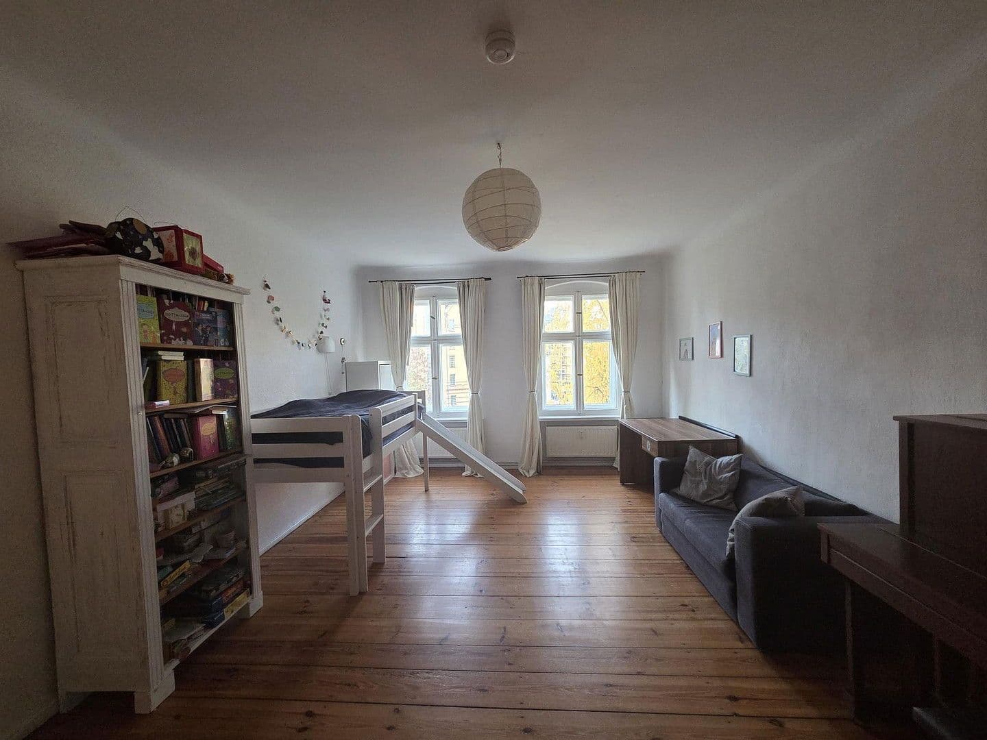 Prodej bytu 3+1 94 m², Berlin, Berlín Prodej bytu 3+1 94 m², Berlin, Berlín