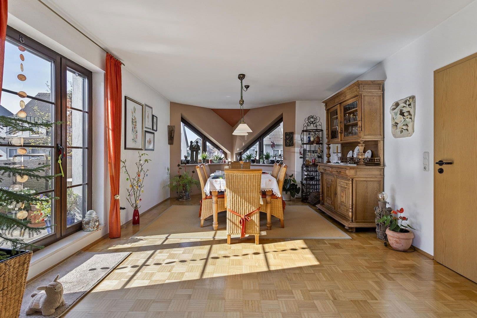 Pronájem bytu 3+1 102 m², Castrop-Rauxel, Severní Porýní-Vestfálsko Pronájem bytu 3+1 102 m², Castrop-Rauxel, Severní Porýní-Vestfálsko