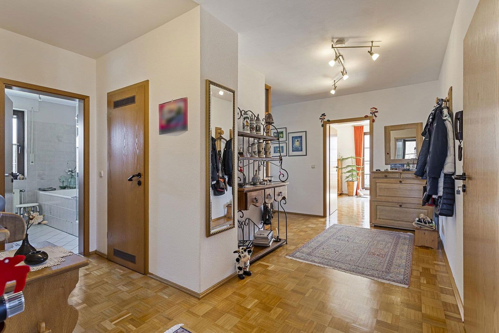 Pronájem bytu 3+1 102 m², Castrop-Rauxel, Severní Porýní-Vestfálsko Pronájem bytu 3+1 102 m², Castrop-Rauxel, Severní Porýní-Vestfálsko