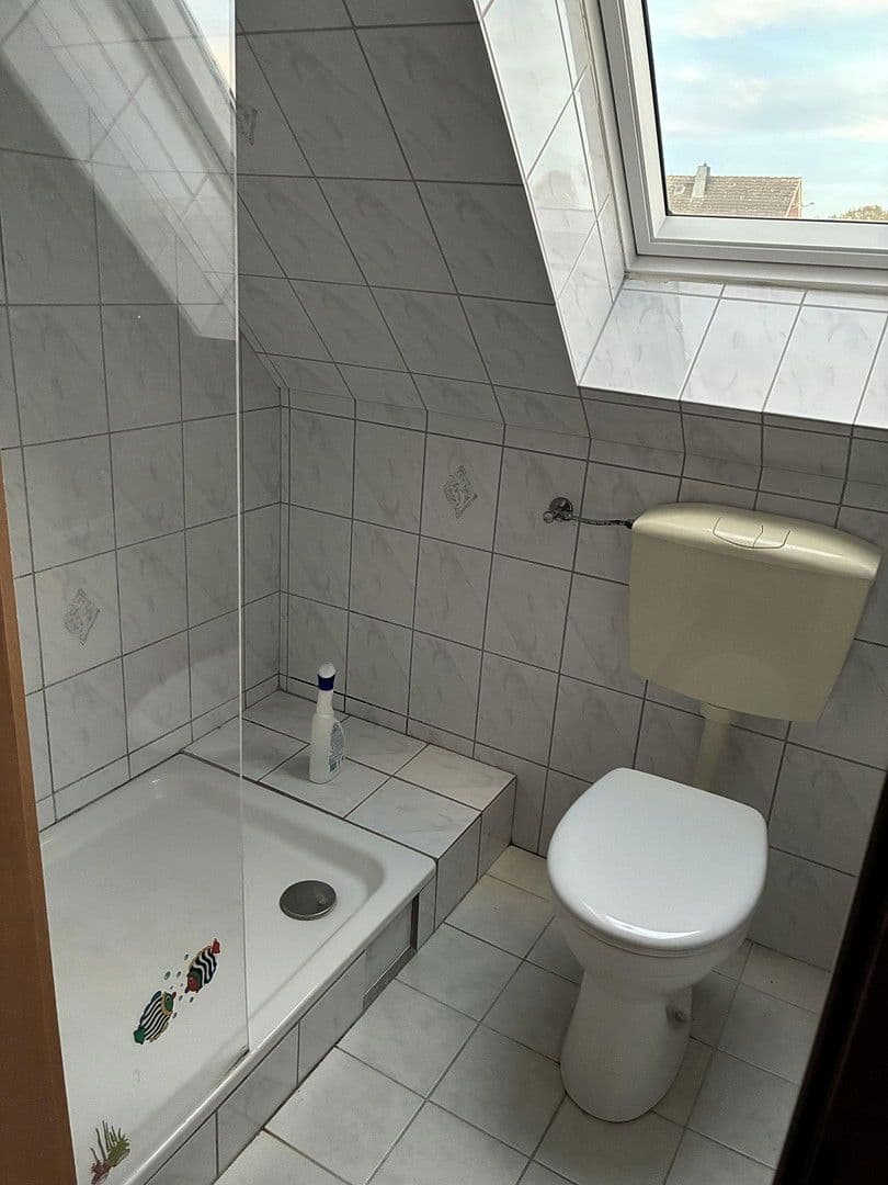 Prodej domu 115 m², pozemek 789 m², Garbsen, Dolní Sasko Prodej domu 115 m², pozemek 789 m², Garbsen, Dolní Sasko