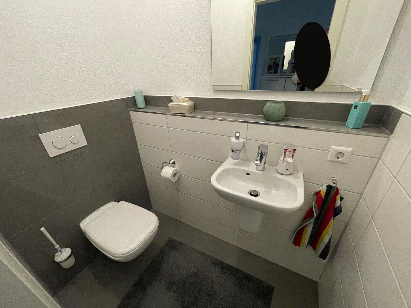 Prodej bytu 4+1 121 m², Hofgartenstraße 57, Neuenstadt am Kocher, Bádensko-Württembersko Prodej bytu 4+1 121 m², Hofgartenstraße 57, Neuenstadt am Kocher, Bádensko-Württembersko