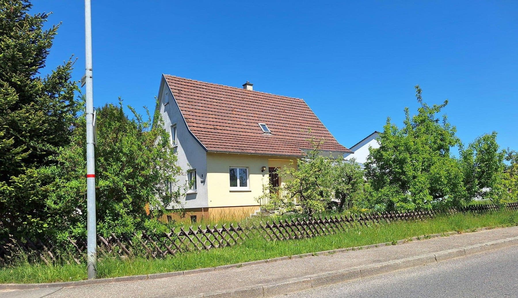 Prodej domu 120 m², pozemek 806 m², Silcherweg 2, Weil der Stadt, Bádensko-Württembersko Prodej domu 120 m², pozemek 806 m², Silcherweg 2, Weil der Stadt, Bádensko-Württembersko