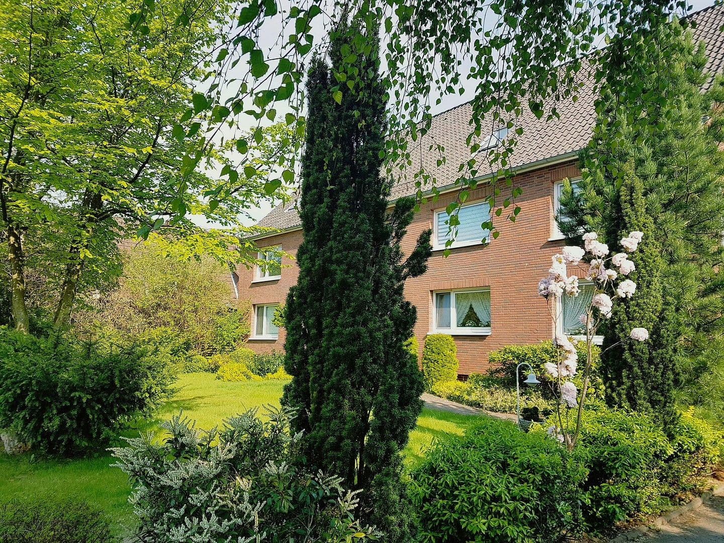 Pronájem bytu 3+1 85 m², Barsbütteler Straße 29, Hamburg, Hamburg Pronájem bytu 3+1 85 m², Barsbütteler Straße 29, Hamburg, Hamburg