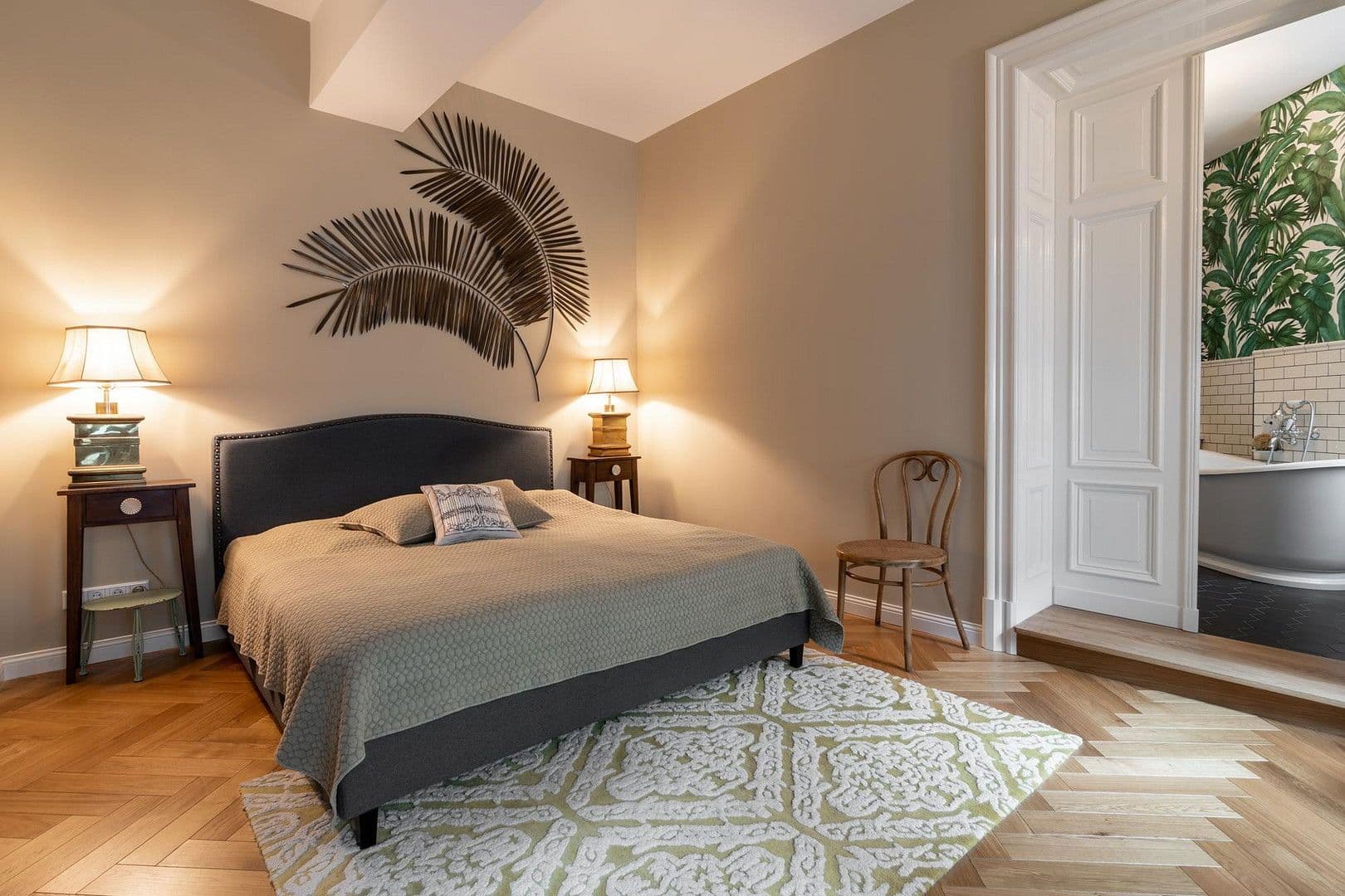 Prodej bytu 4+1 151 m², Berlin, Berlín Prodej bytu 4+1 151 m², Berlin, Berlín