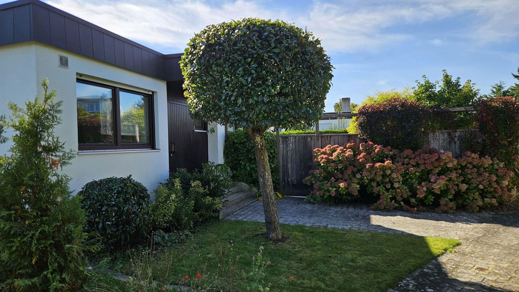 Prodej domu 100 m², pozemek 610 m², Ingolstadt, Bavorsko Prodej domu 100 m², pozemek 610 m², Ingolstadt, Bavorsko