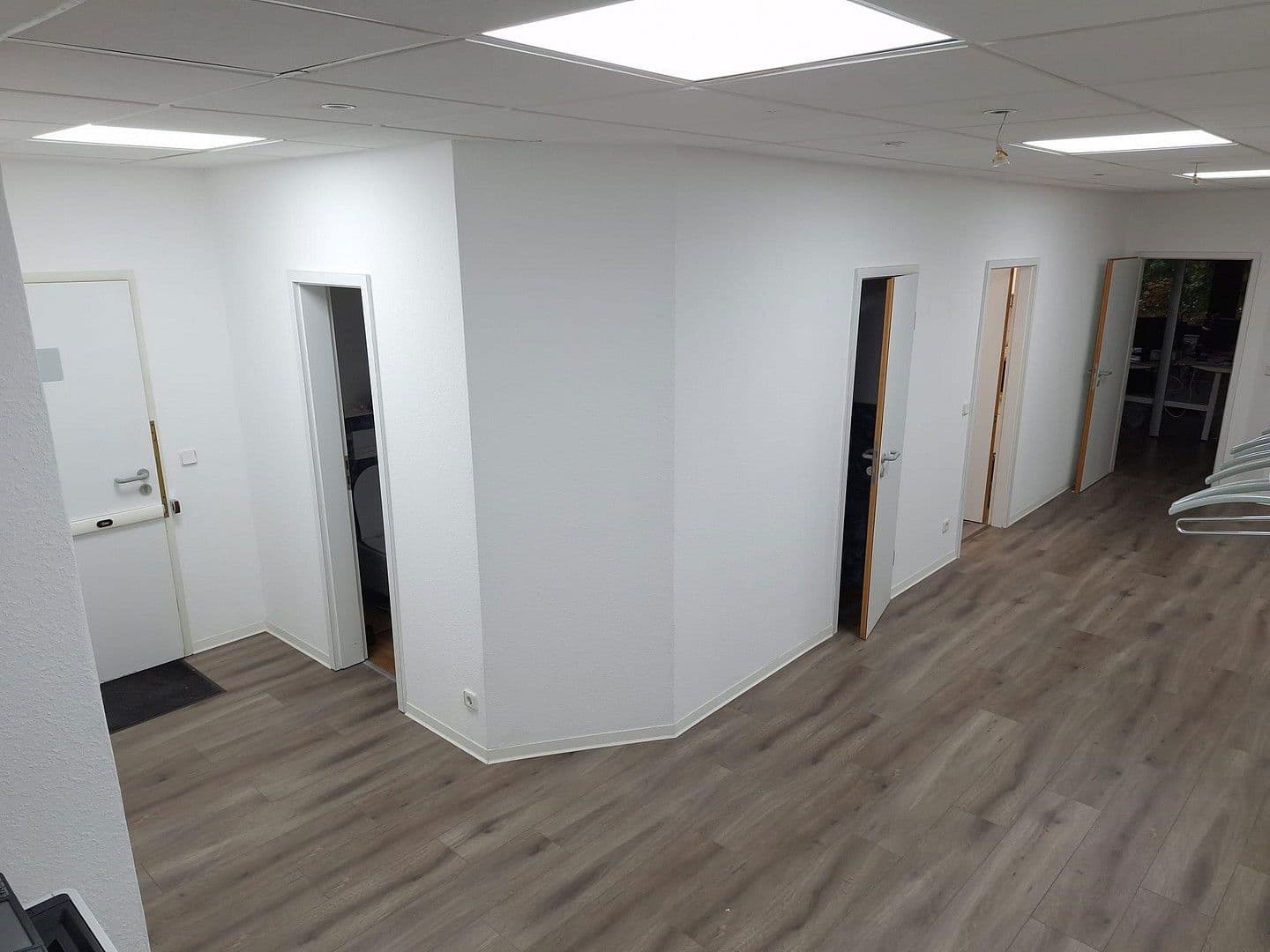 Pronájem kanceláře 165 m², Wuppertal, Severní Porýní-Vestfálsko Pronájem kanceláře 165 m², Wuppertal, Severní Porýní-Vestfálsko