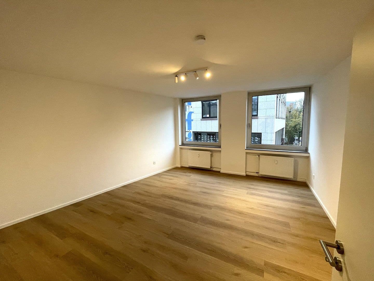 Pronájem bytu 3+1 78 m², Stadthausstrasse 9-11, Mainz, Porýní-Falc Pronájem bytu 3+1 78 m², Stadthausstrasse 9-11, Mainz, Porýní-Falc