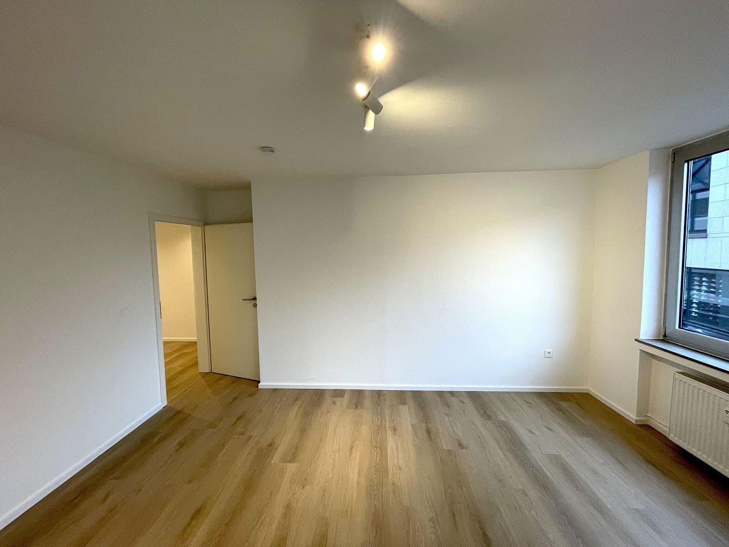 Pronájem bytu 3+1 78 m², Stadthausstrasse 9-11, Mainz, Porýní-Falc Pronájem bytu 3+1 78 m², Stadthausstrasse 9-11, Mainz, Porýní-Falc