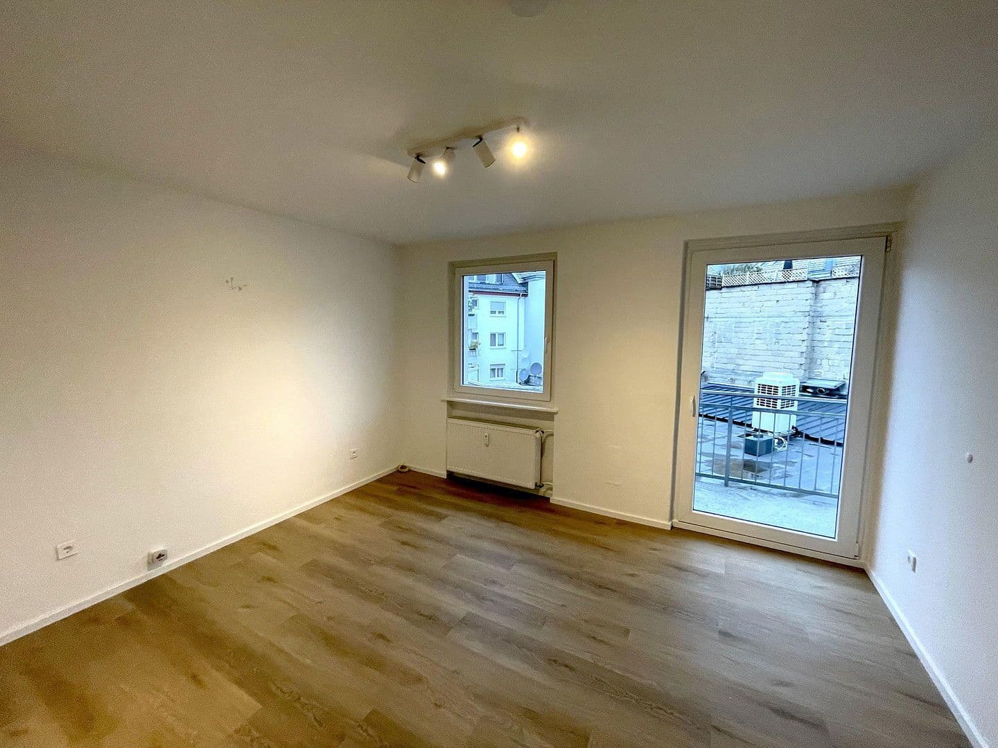 Pronájem bytu 3+1 78 m², Stadthausstrasse 9-11, Mainz, Porýní-Falc Pronájem bytu 3+1 78 m², Stadthausstrasse 9-11, Mainz, Porýní-Falc