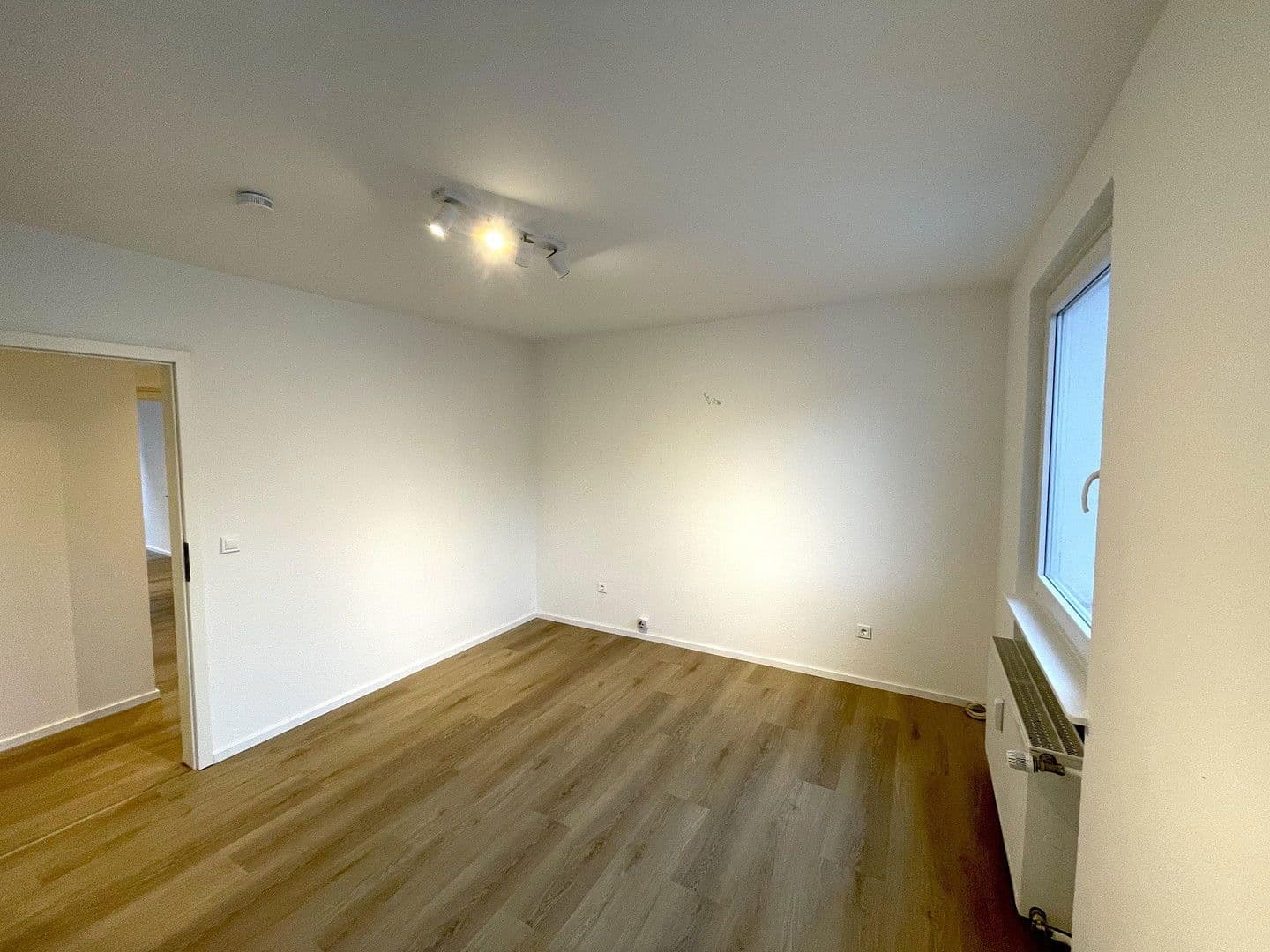 Pronájem bytu 3+1 78 m², Stadthausstrasse 9-11, Mainz, Porýní-Falc Pronájem bytu 3+1 78 m², Stadthausstrasse 9-11, Mainz, Porýní-Falc