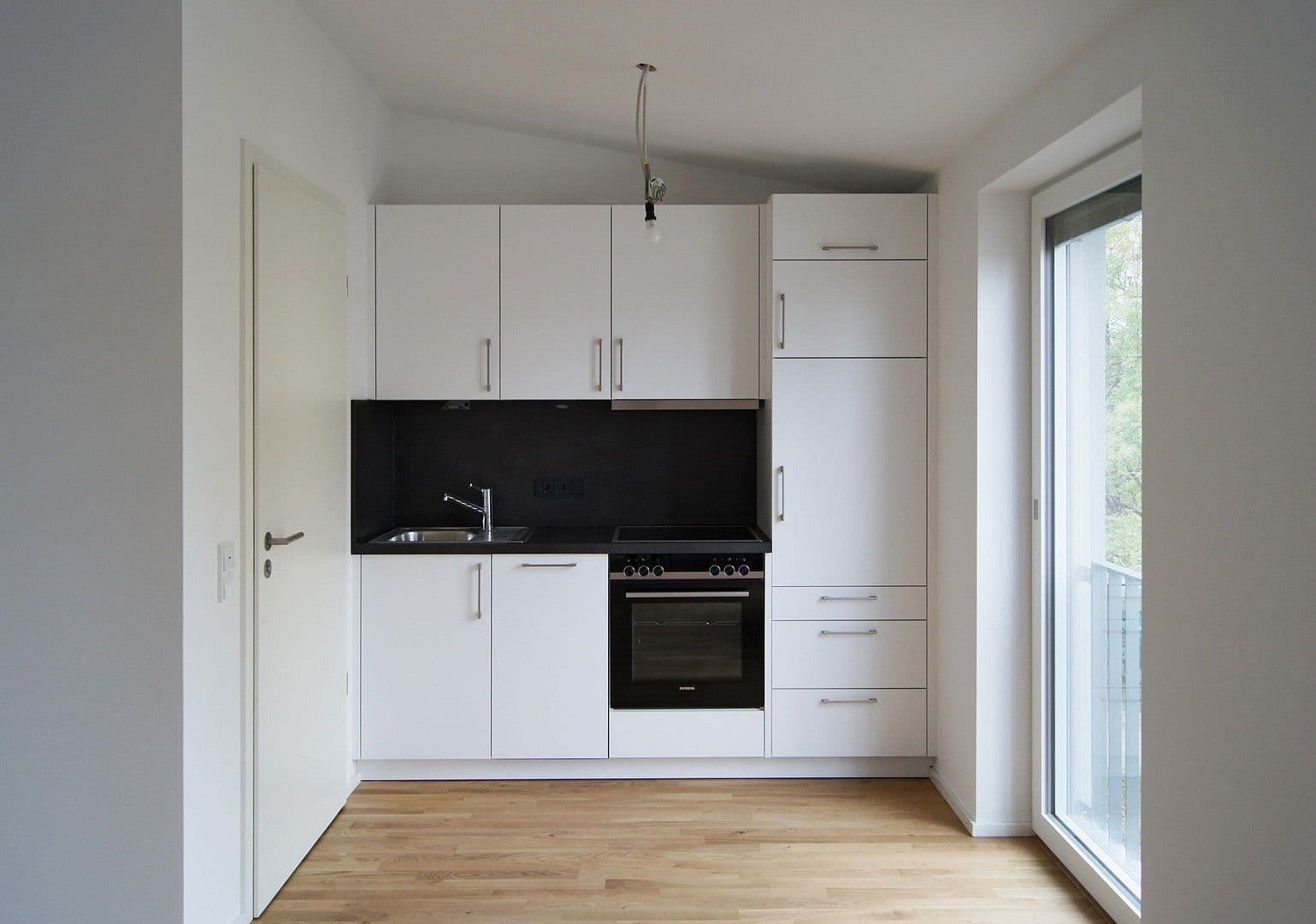 Pronájem bytu 1+1 29 m², Richard-Tauber-Straße 3, München, Bavorsko Pronájem bytu 1+1 29 m², Richard-Tauber-Straße 3, München, Bavorsko