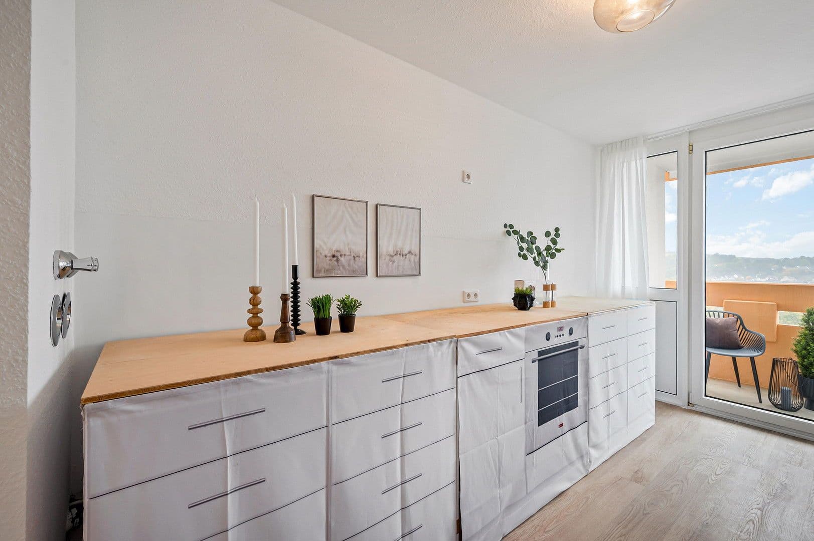 Prodej bytu 3+1 88 m², Breslauer Straße 2, Taunusstein, Hessen Prodej bytu 3+1 88 m², Breslauer Straße 2, Taunusstein, Hessen