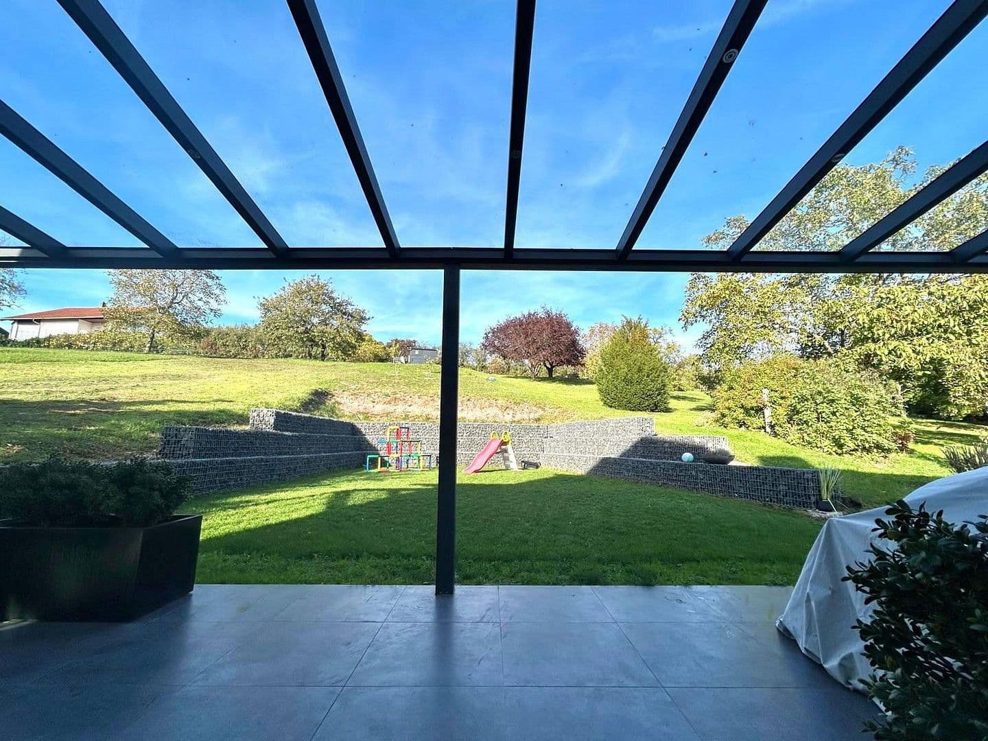 Prodej domu 194 m², pozemek 730 m², Weinstr. 47/1, Oberderdingen, Bádensko-Württembersko Prodej domu 194 m², pozemek 730 m², Weinstr. 47/1, Oberderdingen, Bádensko-Württembersko