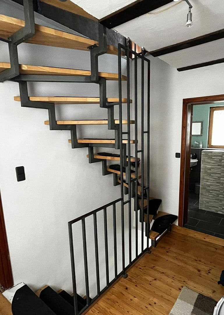 Prodej domu 309 m², pozemek 800 m², Ludwigstrasse 2 + 2a, Gönnheim, Porýní-Falc Prodej domu 309 m², pozemek 800 m², Ludwigstrasse 2 + 2a, Gönnheim, Porýní-Falc