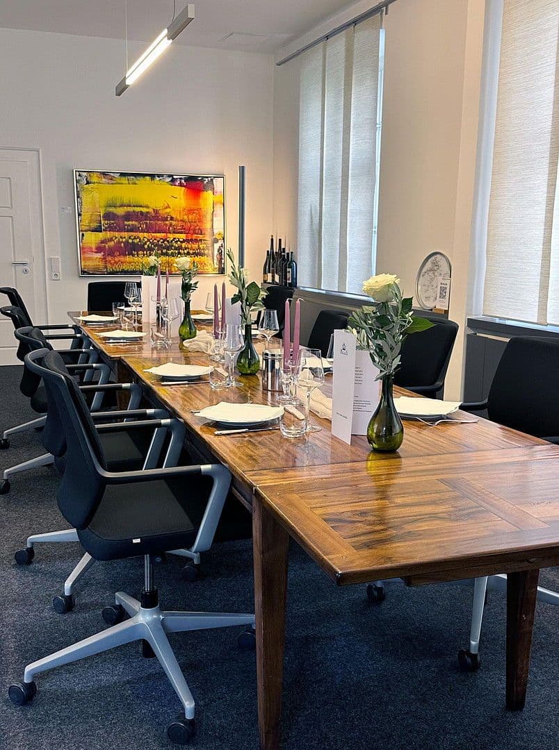 Pronájem kanceláře 400 m², Ludwigsburg, Bádensko-Württembersko Pronájem kanceláře 400 m², Ludwigsburg, Bádensko-Württembersko