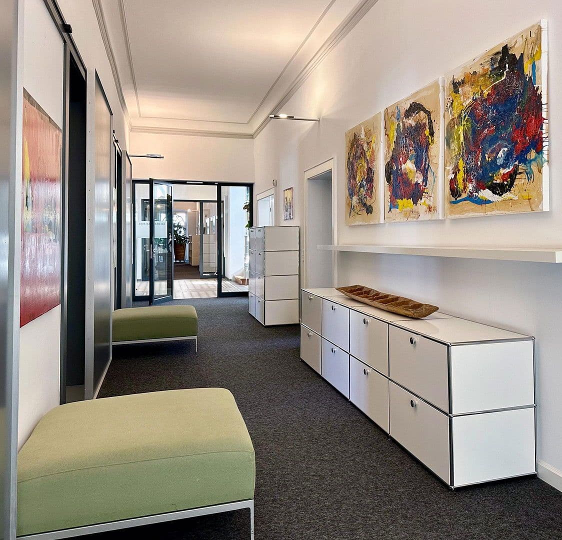 Pronájem kanceláře 400 m², Ludwigsburg, Bádensko-Württembersko Pronájem kanceláře 400 m², Ludwigsburg, Bádensko-Württembersko