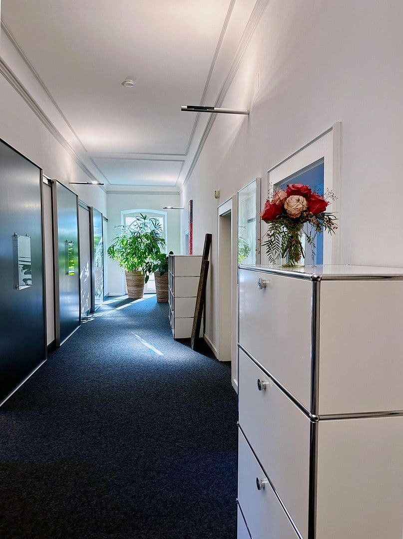 Pronájem kanceláře 400 m², Ludwigsburg, Bádensko-Württembersko Pronájem kanceláře 400 m², Ludwigsburg, Bádensko-Württembersko