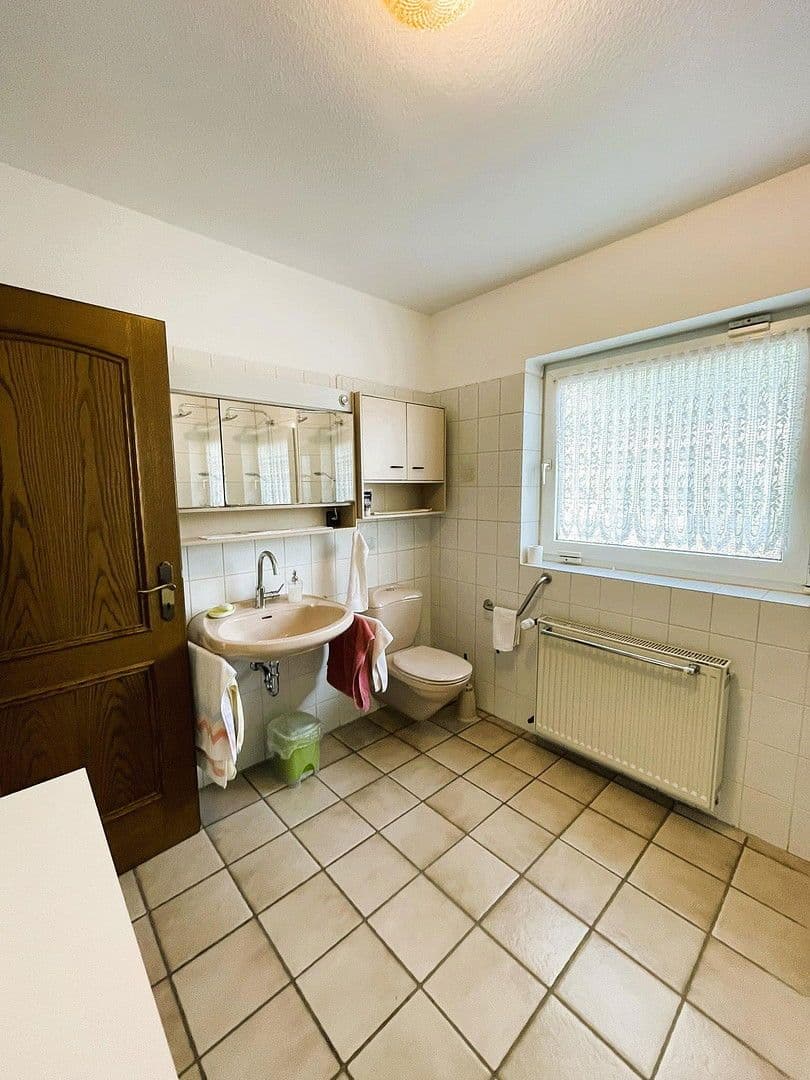 Prodej domu 136 m², pozemek 310 m², Hilden, Severní Porýní-Vestfálsko Prodej domu 136 m², pozemek 310 m², Hilden, Severní Porýní-Vestfálsko