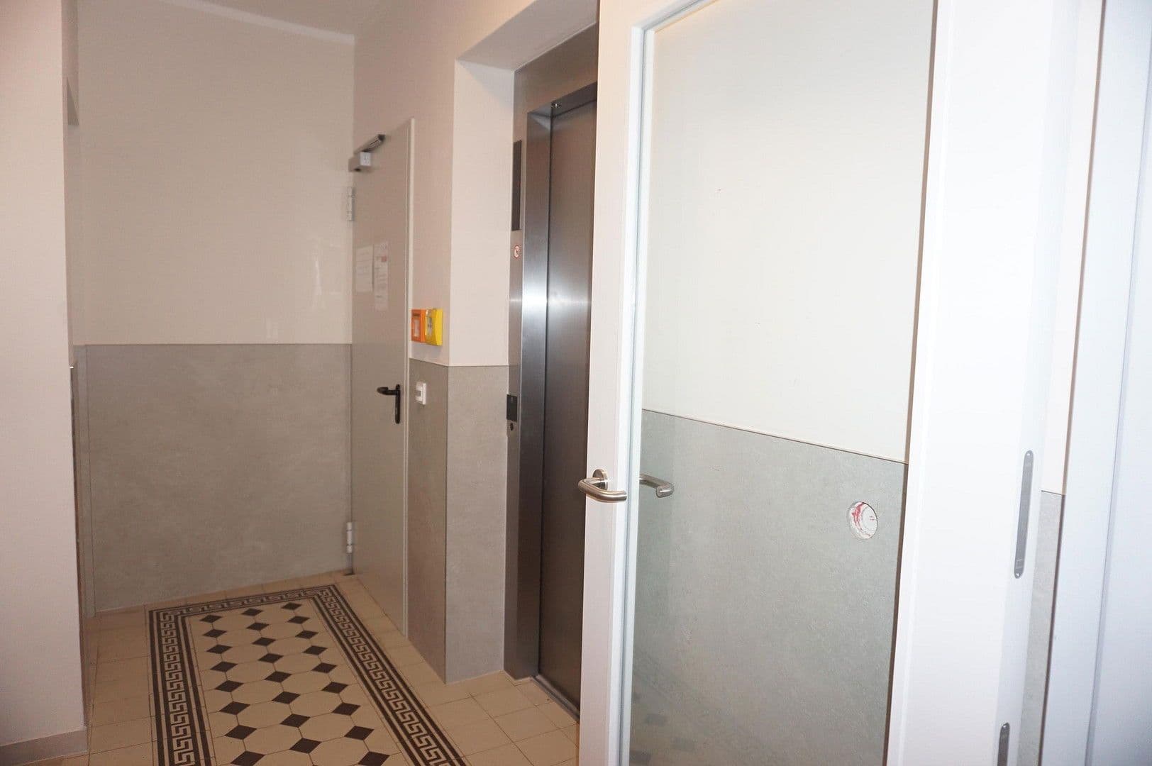 Prodej bytu 1+1 27 m², Charlottenburger Ufer 14, Berlin, Berlín Prodej bytu 1+1 27 m², Charlottenburger Ufer 14, Berlin, Berlín