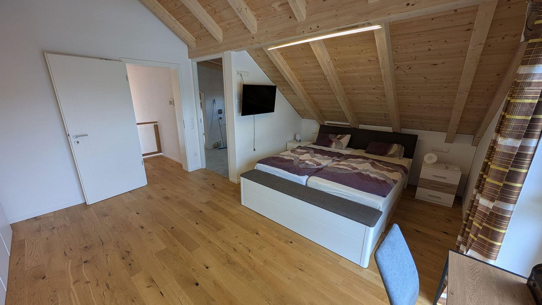 Pronájem domu 190 m², pozemek 578 m², Haiming, Bavorsko Pronájem domu 190 m², pozemek 578 m², Haiming, Bavorsko