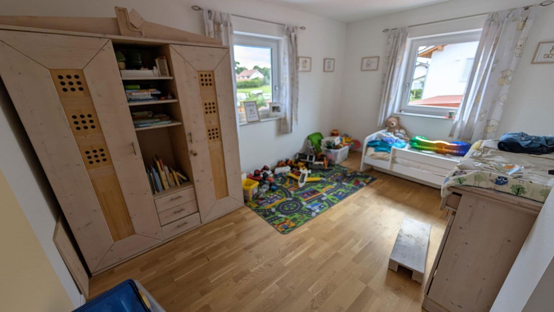 Pronájem domu 190 m², pozemek 578 m², Haiming, Bavorsko Pronájem domu 190 m², pozemek 578 m², Haiming, Bavorsko