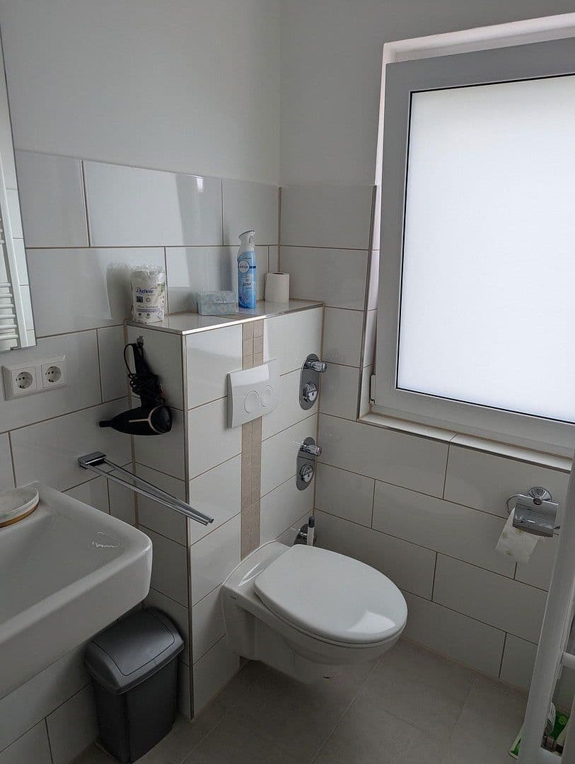 Pronájem bytu 2+1 28 m², Kufsteiner Str.30, Stuttgart, Bádensko-Württembersko Pronájem bytu 2+1 28 m², Kufsteiner Str.30, Stuttgart, Bádensko-Württembersko