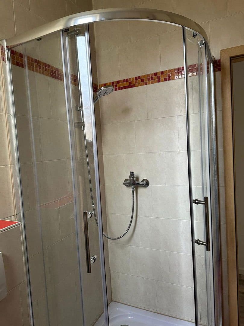 Prodej domu 472 m², pozemek 230 m², Jahnstraße 13, Brandenburg an der Havel, Braniborsko Prodej domu 472 m², pozemek 230 m², Jahnstraße 13, Brandenburg an der Havel, Braniborsko