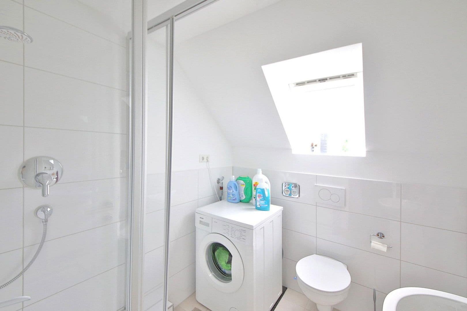 Prodej bytu 3+1 97 m², Kaiserstraße 37, Reutlingen, Bádensko-Württembersko Prodej bytu 3+1 97 m², Kaiserstraße 37, Reutlingen, Bádensko-Württembersko