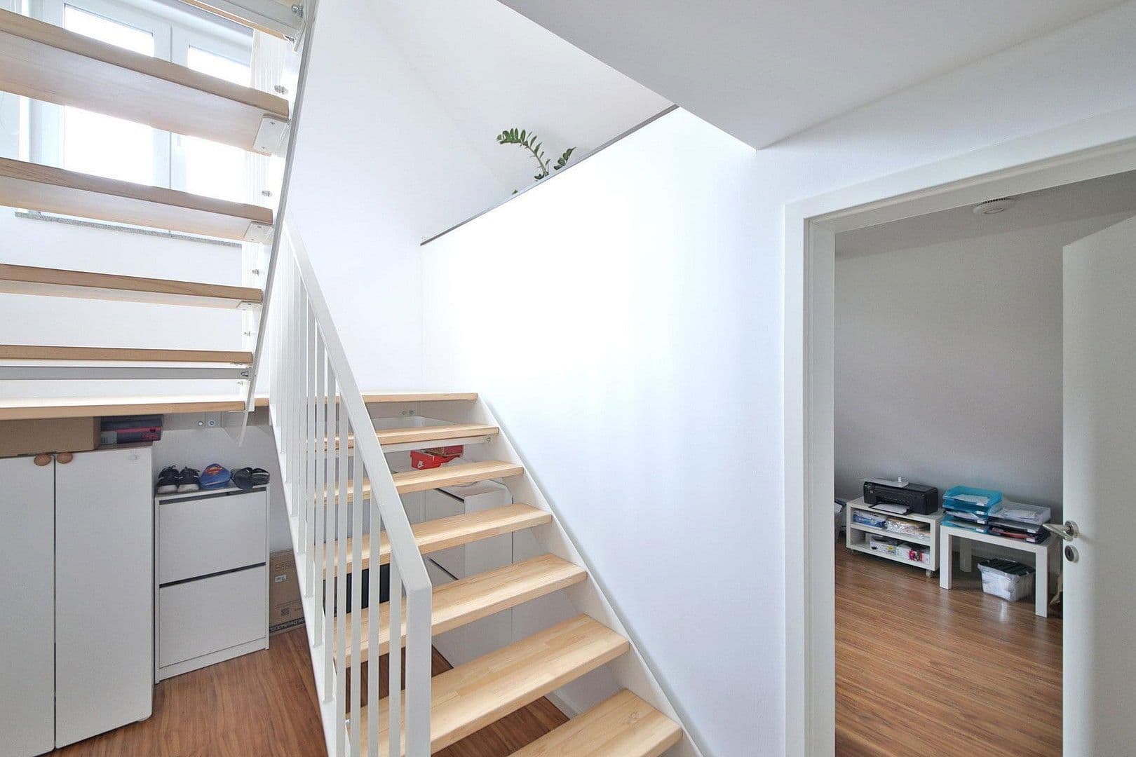 Prodej bytu 3+1 97 m², Kaiserstraße 37, Reutlingen, Bádensko-Württembersko Prodej bytu 3+1 97 m², Kaiserstraße 37, Reutlingen, Bádensko-Württembersko