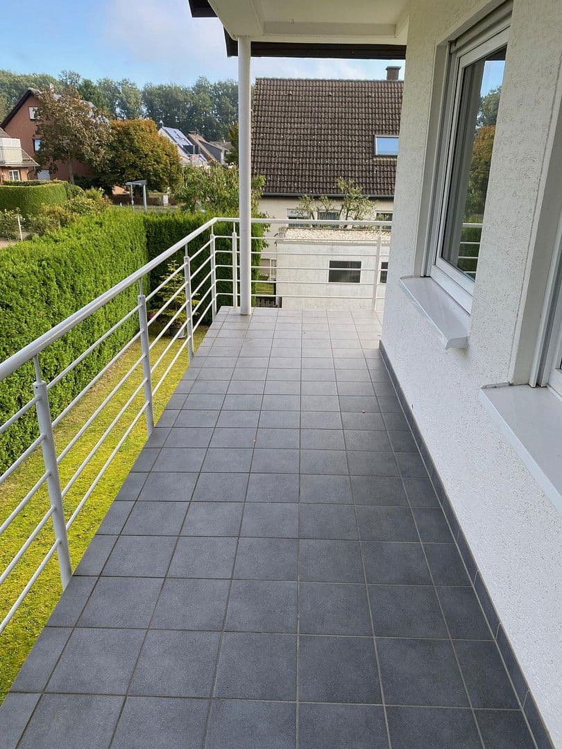 Pronájem bytu 1+1 20 m², Pfarrer-Dr.-Hoffmann-Str. 14, Wachtberg, Severní Porýní-Vestfálsko Pronájem bytu 1+1 20 m², Pfarrer-Dr.-Hoffmann-Str. 14, Wachtberg, Severní Porýní-Vestfálsko