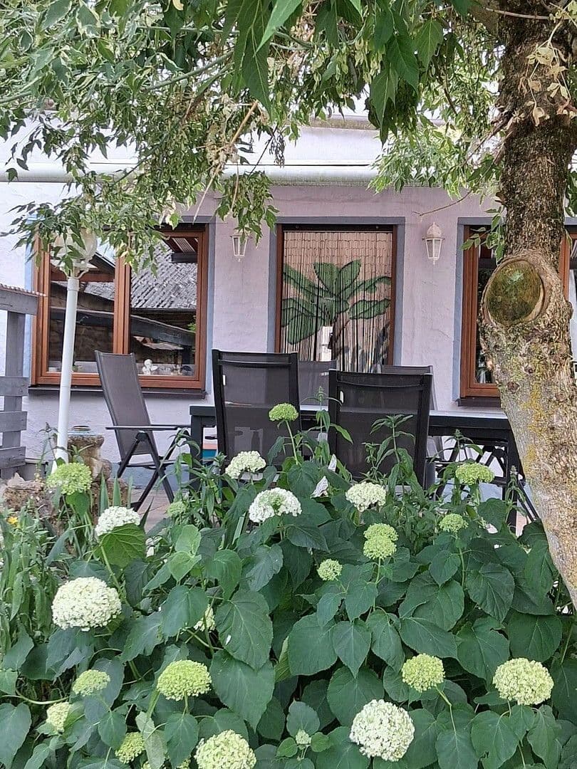 Prodej domu 220 m², pozemek 747 m², Bretten, Bádensko-Württembersko Prodej domu 220 m², pozemek 747 m², Bretten, Bádensko-Württembersko