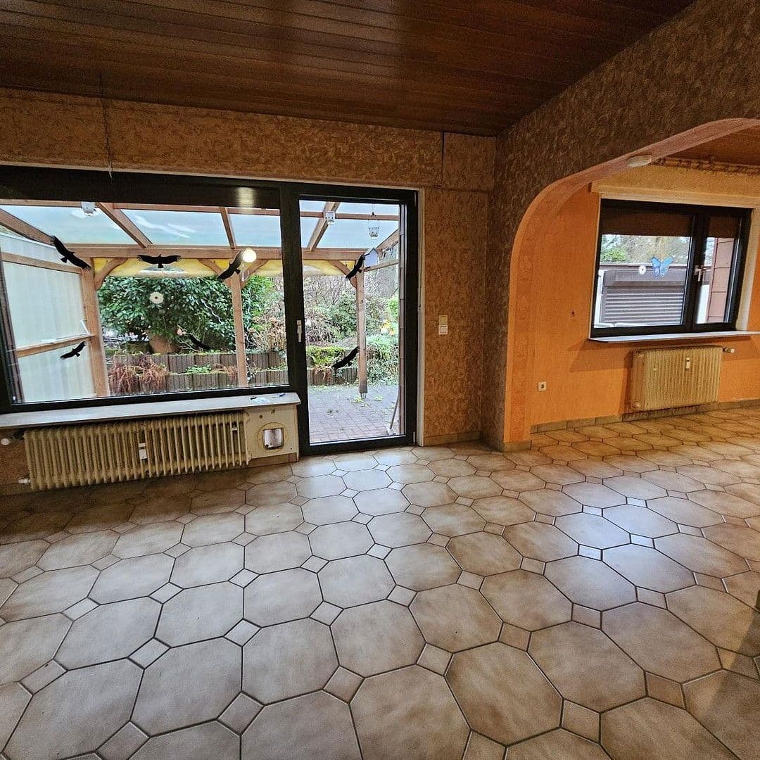 Prodej domu 260 m², pozemek 791 m², Neunkirchen, Země Sársko Prodej domu 260 m², pozemek 791 m², Neunkirchen, Země Sársko