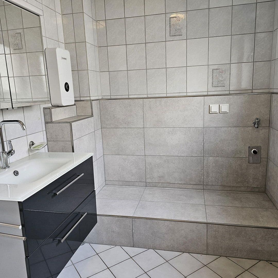 Prodej domu 260 m², pozemek 791 m², Neunkirchen, Země Sársko Prodej domu 260 m², pozemek 791 m², Neunkirchen, Země Sársko