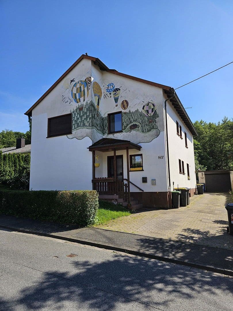 Prodej domu 260 m², pozemek 791 m², Neunkirchen, Země Sársko Prodej domu 260 m², pozemek 791 m², Neunkirchen, Země Sársko