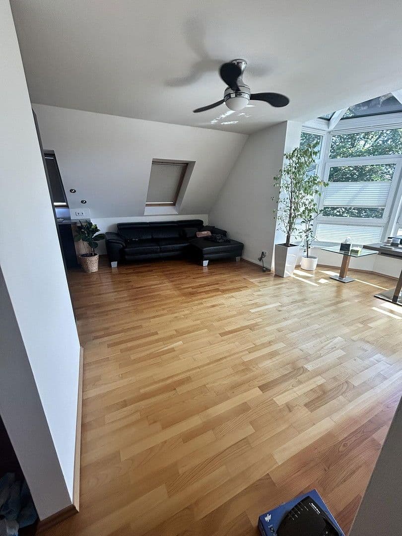 Pronájem bytu 3+1 70 m², Pilgramer Straße 259, Berlin, Berlín Pronájem bytu 3+1 70 m², Pilgramer Straße 259, Berlin, Berlín