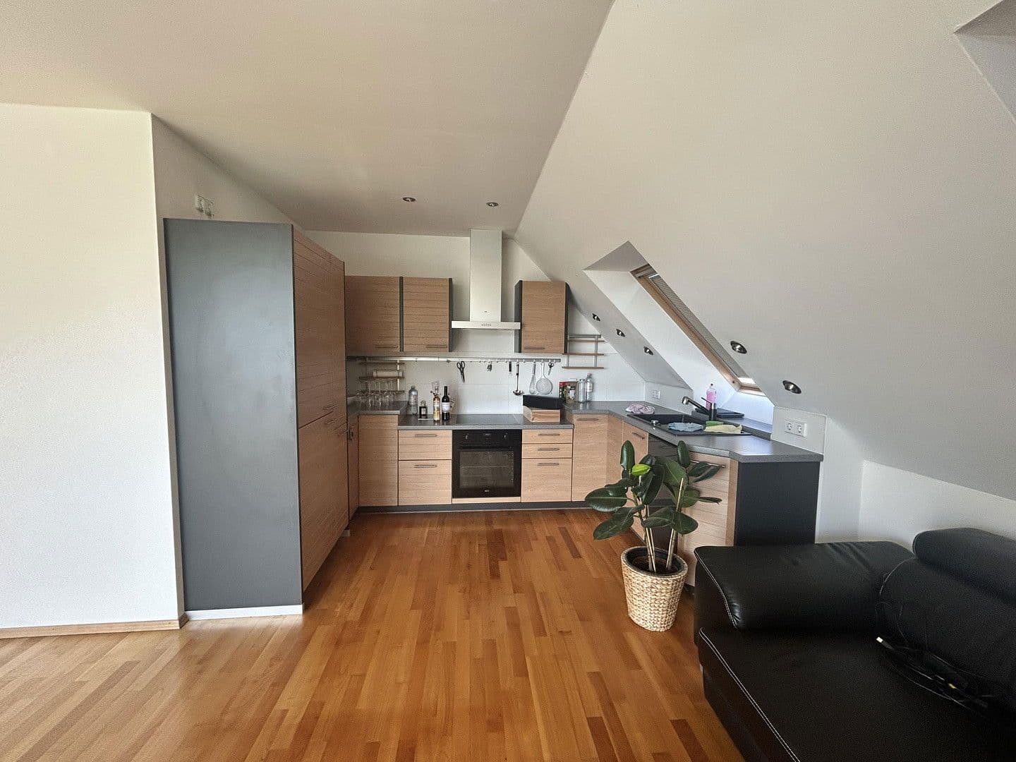 Pronájem bytu 3+1 70 m², Pilgramer Straße 259, Berlin, Berlín Pronájem bytu 3+1 70 m², Pilgramer Straße 259, Berlin, Berlín