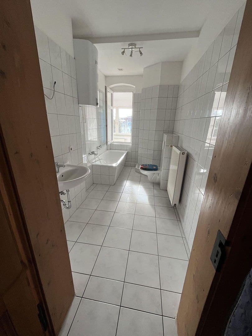 Pronájem bytu 4+1 97 m², Jägerstraße 70, Naumburg (Saale), Sasko-Anhaltsko Pronájem bytu 4+1 97 m², Jägerstraße 70, Naumburg (Saale), Sasko-Anhaltsko