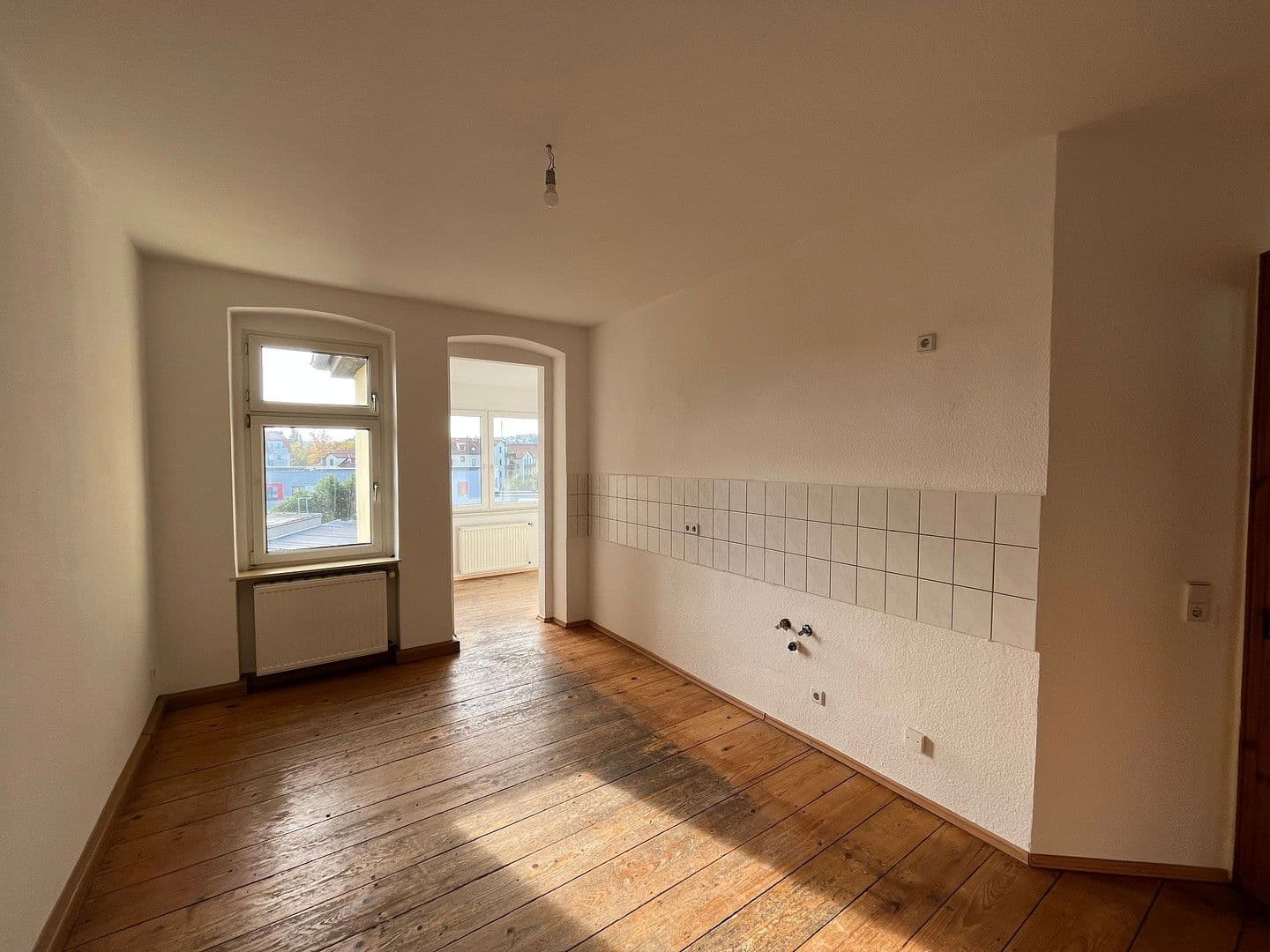 Pronájem bytu 4+1 97 m², Jägerstraße 70, Naumburg (Saale), Sasko-Anhaltsko Pronájem bytu 4+1 97 m², Jägerstraße 70, Naumburg (Saale), Sasko-Anhaltsko