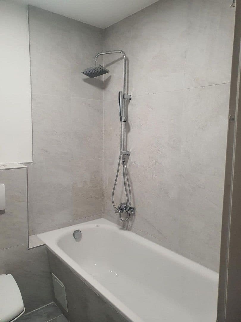 Pronájem bytu 3+1 74 m², Beethovenring 25, Königs Wusterhausen, Braniborsko Pronájem bytu 3+1 74 m², Beethovenring 25, Königs Wusterhausen, Braniborsko