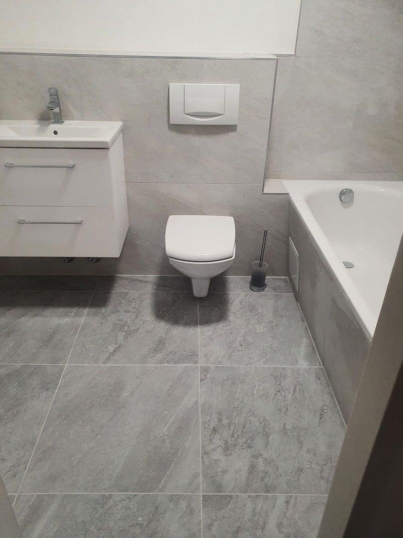 Pronájem bytu 3+1 74 m², Beethovenring 25, Königs Wusterhausen, Braniborsko Pronájem bytu 3+1 74 m², Beethovenring 25, Königs Wusterhausen, Braniborsko