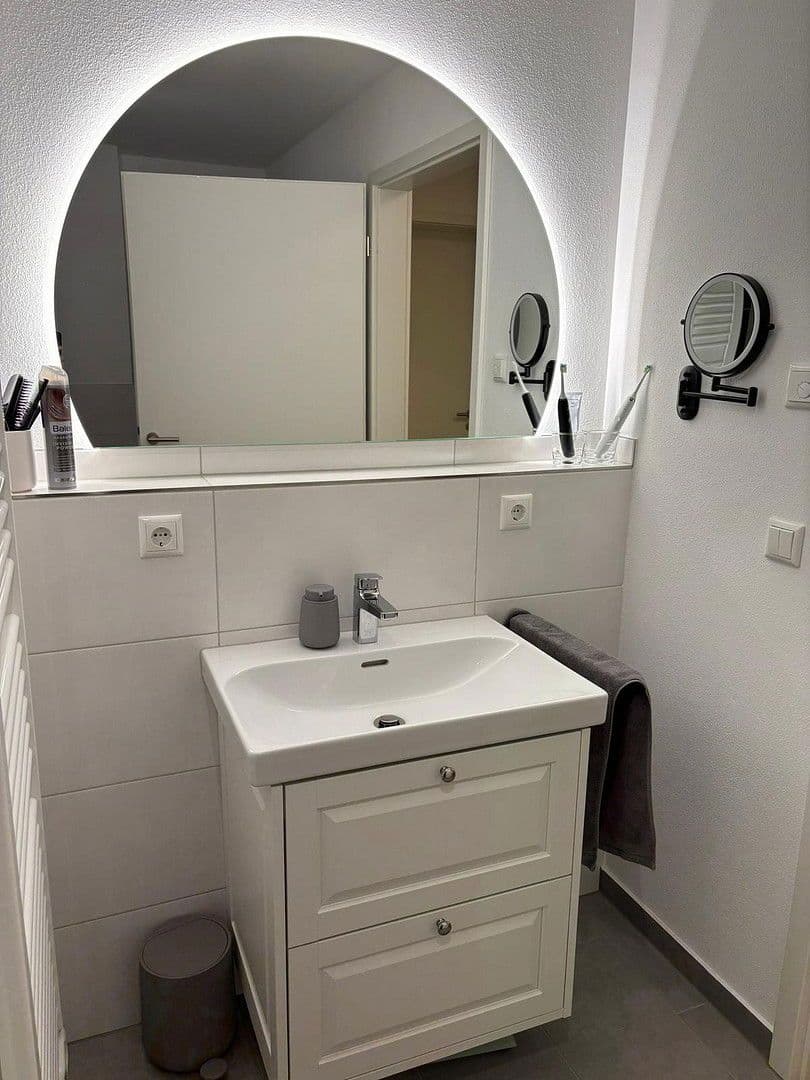 Pronájem bytu 4+1 104 m², Boschstraße 3, Heldenstein, Bavorsko Pronájem bytu 4+1 104 m², Boschstraße 3, Heldenstein, Bavorsko