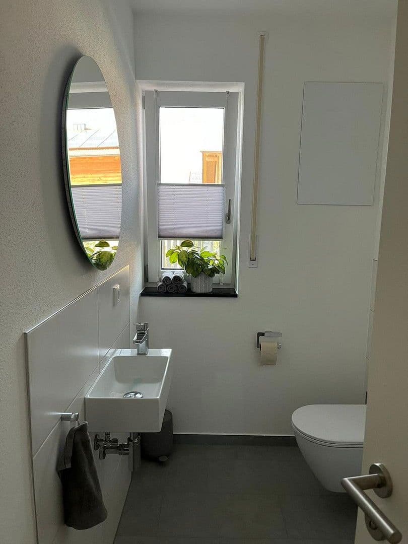 Pronájem bytu 4+1 104 m², Boschstraße 3, Heldenstein, Bavorsko Pronájem bytu 4+1 104 m², Boschstraße 3, Heldenstein, Bavorsko