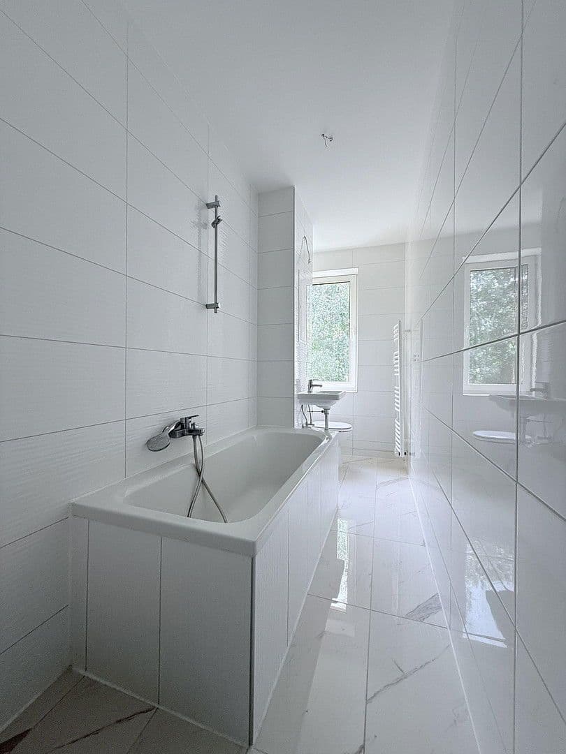 Pronájem bytu 2+1 47 m², Werner Seelenbinder Straße 33, Apolda, Durynsko Pronájem bytu 2+1 47 m², Werner Seelenbinder Straße 33, Apolda, Durynsko