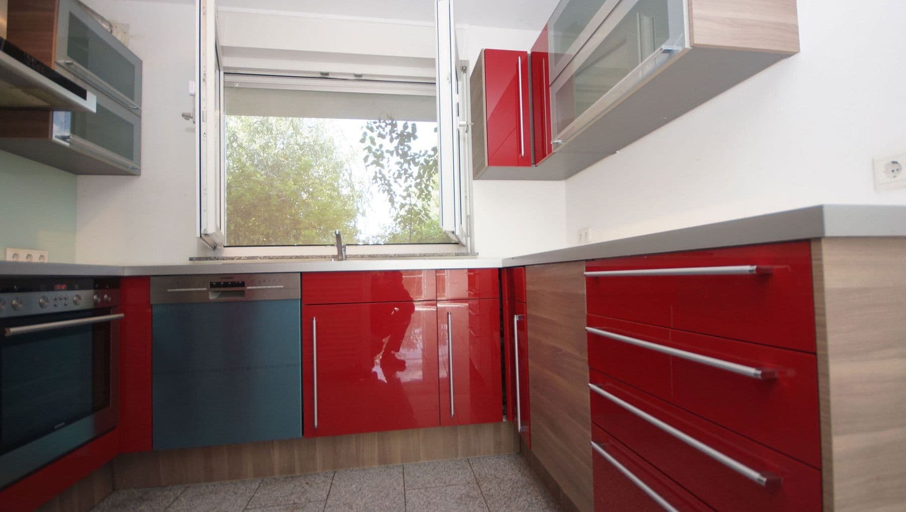 Pronájem domu 158 m², pozemek 250 m², Frankfurt, Hessen Pronájem domu 158 m², pozemek 250 m², Frankfurt, Hessen