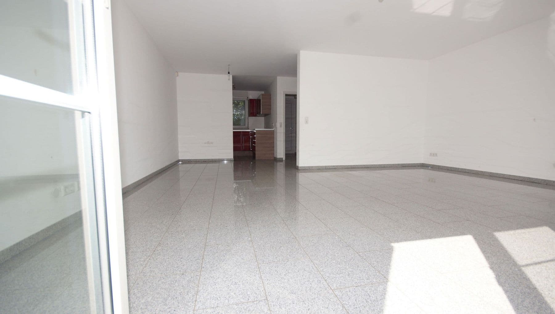 Pronájem domu 158 m², pozemek 250 m², Frankfurt, Hessen Pronájem domu 158 m², pozemek 250 m², Frankfurt, Hessen