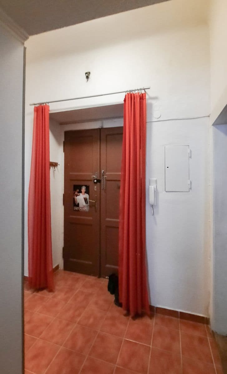 Prodej bytu 2+1 64 m², Kyjevská, Praha, Praha Prodej bytu 2+1 64 m², Kyjevská, Praha, Praha