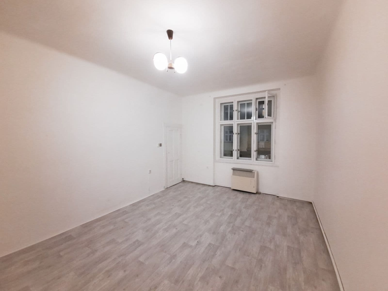 Prodej bytu 2+1 64 m², Kyjevská, Praha, Praha Prodej bytu 2+1 64 m², Kyjevská, Praha, Praha