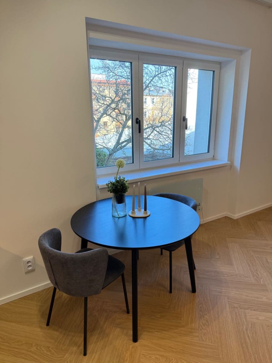 Pronájem bytu 1+kk 30 m², Na Dolinách, Praha, Praha Pronájem bytu 1+kk 30 m², Na Dolinách, Praha, Praha